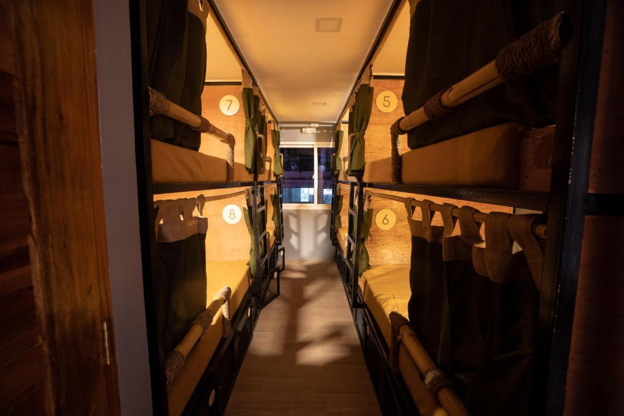 Bambam Hostel Корон Екстер'єр фото